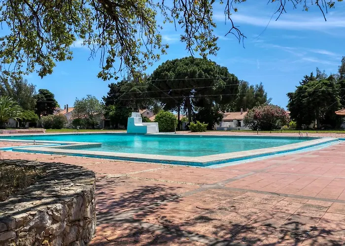 Pool Side Villa Zara